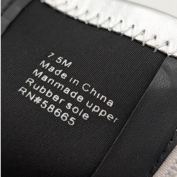 Abound Erinn Pointed Toe Heel Boot Women's Silver Metallic Size US7.5M EU38 - Picture 7 of 14